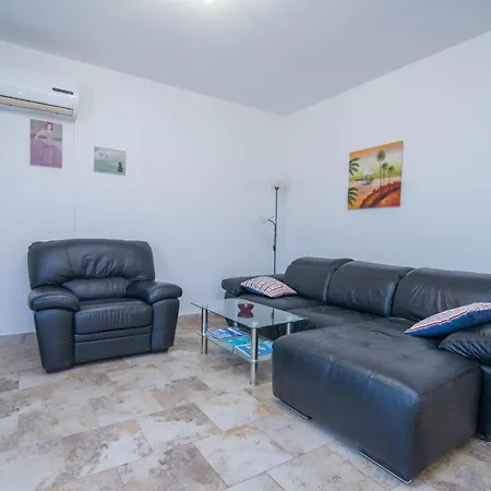 Nika In By Interhome 公寓 Veli Lošinj