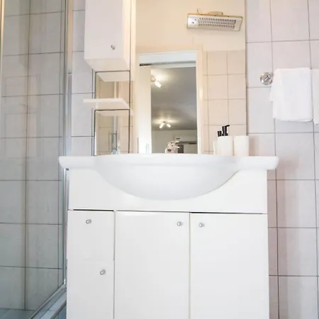 Apartamento Nika In By Interhome
