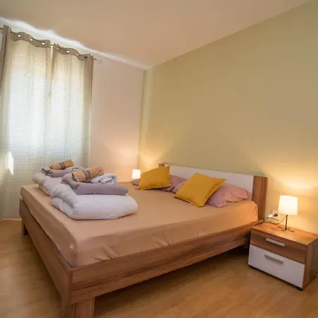 Apartamento Nika In By Interhome *