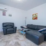 Nika In By Interhome Daire Veli Lošinj